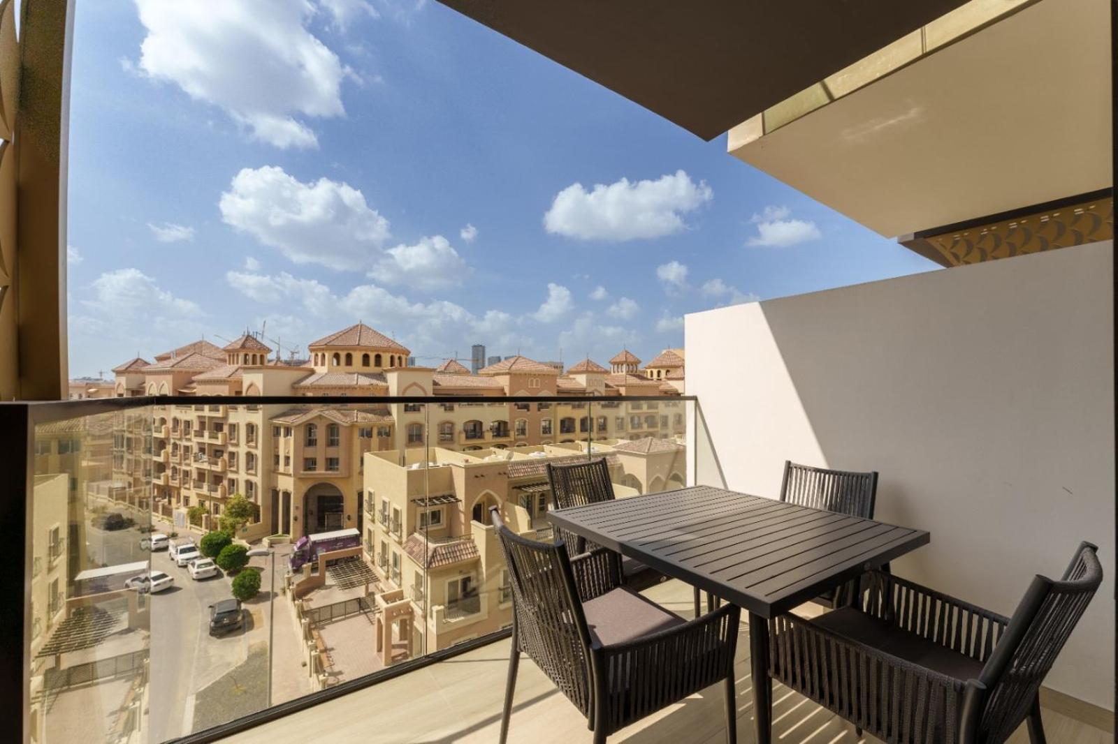 Premium Living In Jvc By Suiteable
