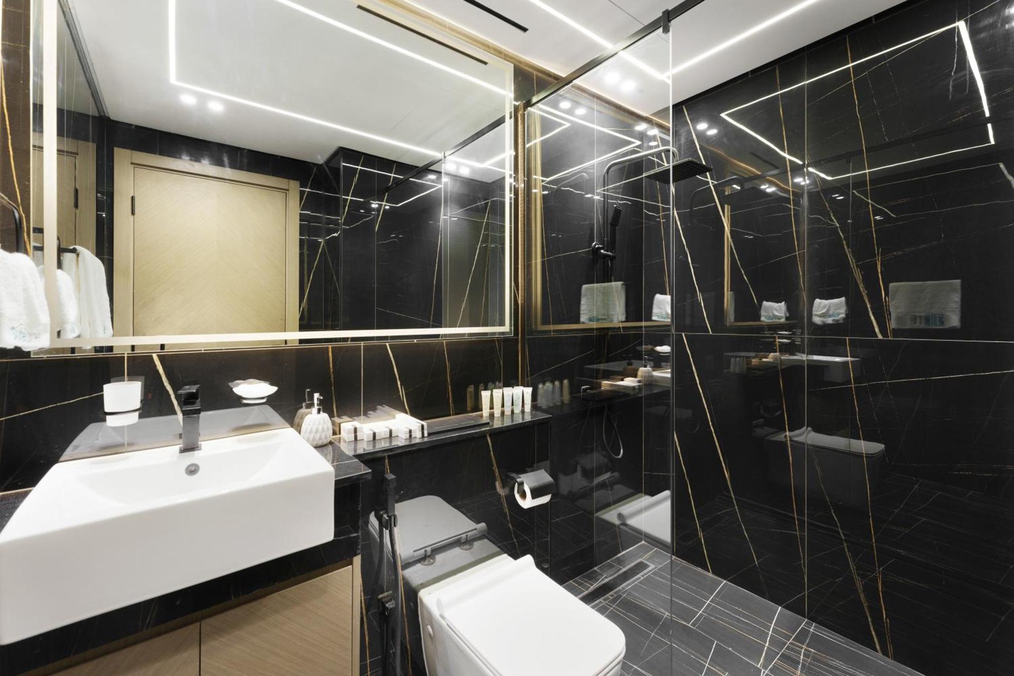 Premium Living In Jvc By Suiteable Apartment *
